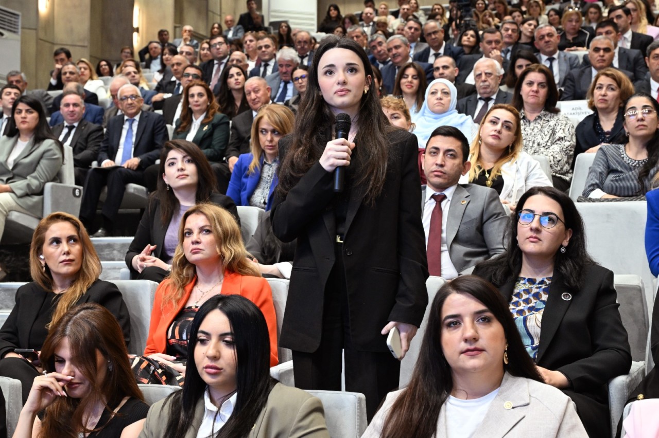 AHİK-də gender məsələlərinə həsr olunan tədbir keçirilib - FOTOLAR